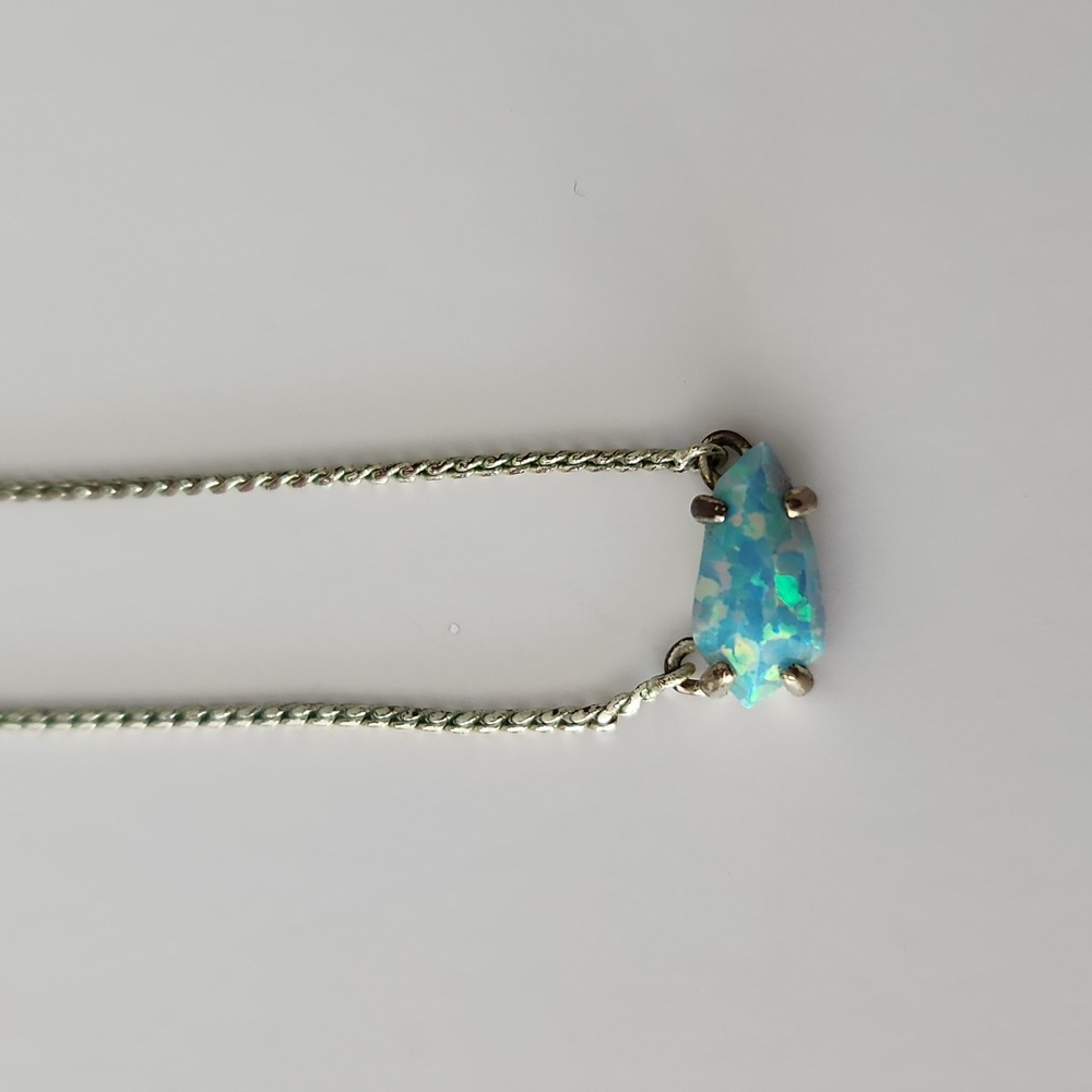 Kendra Scott 16" necklace with aqua moonstone
